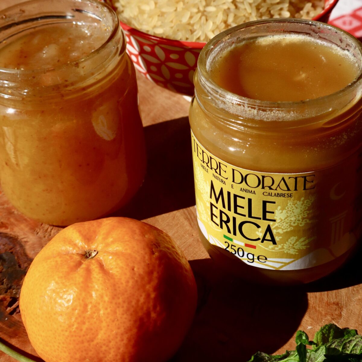 Il miele di erica arborea con frutta e confetture