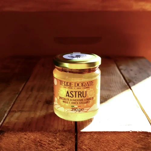 Il miele di acacia calabrese con anice stellato