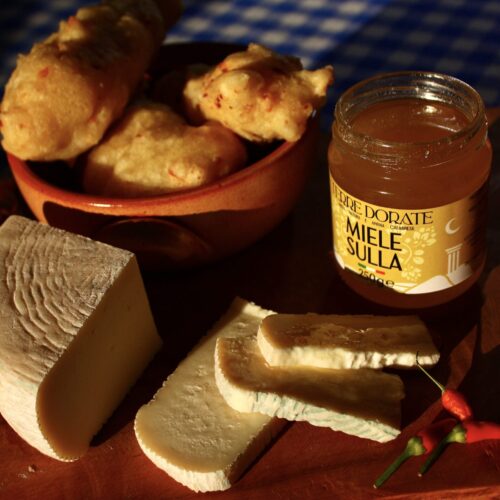 Miele di sulla calabrese con tagliere di formaggi